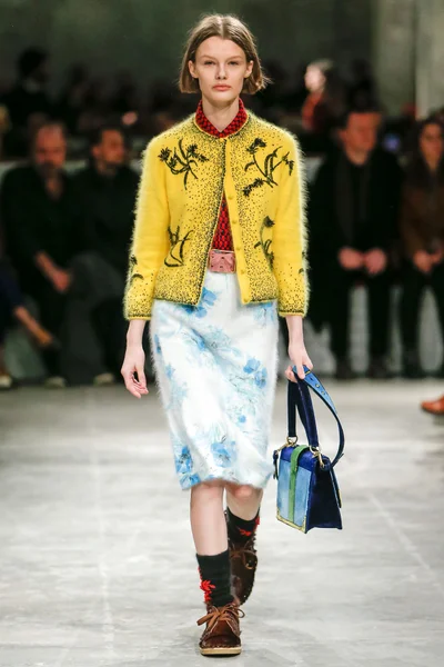 Look 39
